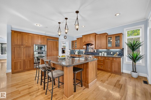 9604 95 Avenue Nw, Edmonton, AB 