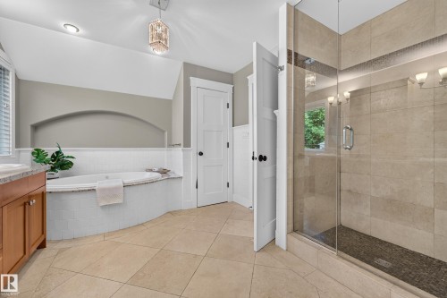9604 95 Avenue Nw, Edmonton, AB 