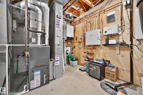 9604 95 Avenue Nw, Edmonton, AB 