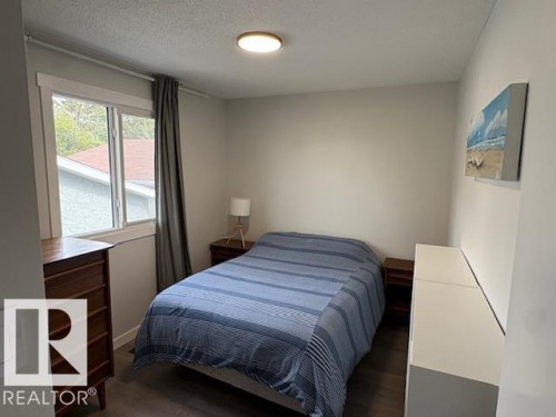 9520 150 Avenue Nw, Edmonton, AB 