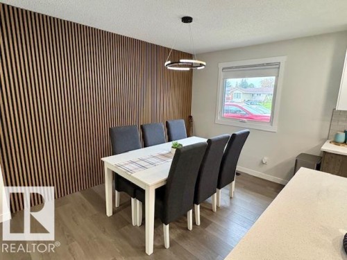 9520 150 Avenue Nw, Edmonton, AB 