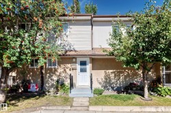 2331 139 Ave NW  Edmonton, AB T5Y 1S1