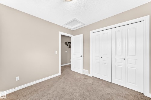 17250 73 Street Nw, Edmonton, AB 