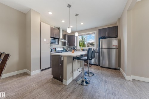 818 35A Ave Nw, Edmonton, AB 