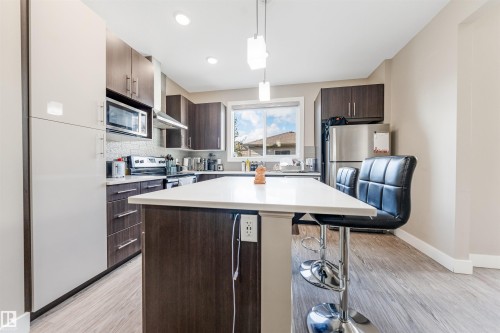 818 35A Ave Nw, Edmonton, AB 