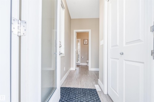 818 35A Ave Nw, Edmonton, AB 