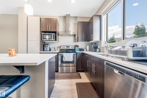 818 35A Ave Nw, Edmonton, AB 