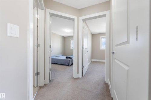 818 35A Ave Nw, Edmonton, AB 
