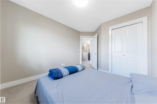 818 35A Ave Nw, Edmonton, AB 