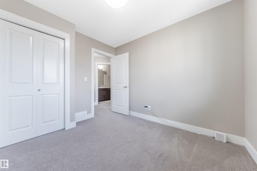 818 35A Ave Nw, Edmonton, AB 