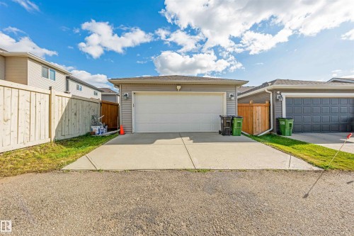 818 35A Ave Nw, Edmonton, AB 