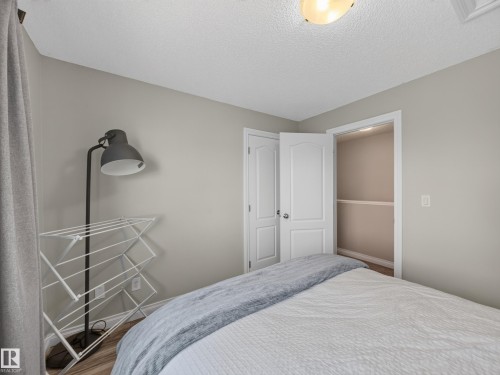 #44 12050 17 Av Sw, Edmonton, AB - Indoor Photo Showing Bedroom