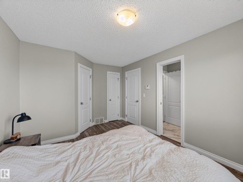 #44 12050 17 Av Sw, Edmonton, AB - Indoor Photo Showing Bedroom