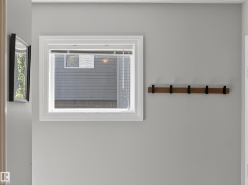 #44 12050 17 Av Sw, Edmonton, AB - Indoor Photo Showing Other Room