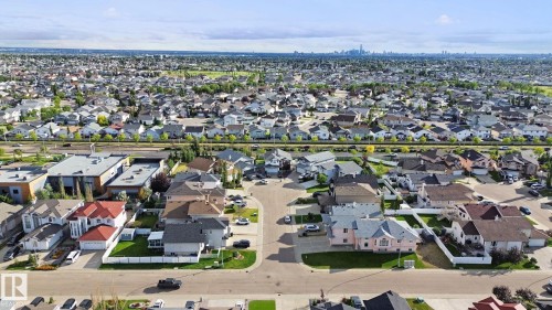 Expansive residential area with numerous detached properties - 16807 78 Street Nw, Edmonton, AB 