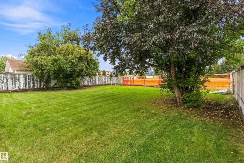 1139 68 Street Nw, Edmonton, AB 