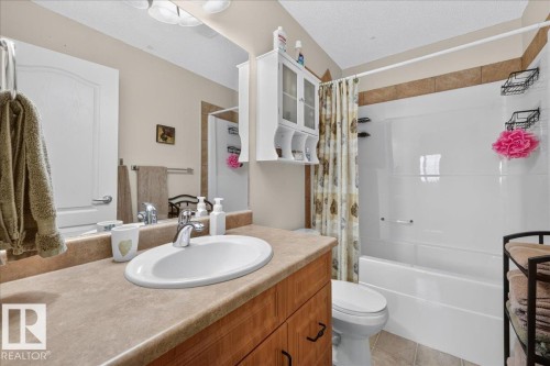8503 11 Avenue Sw, Edmonton, AB 