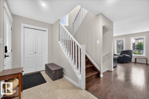 8503 11 Avenue Sw, Edmonton, AB 