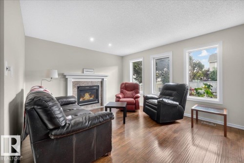 8503 11 Avenue Sw, Edmonton, AB 