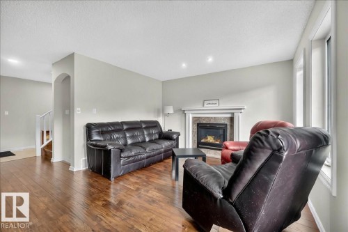 8503 11 Avenue Sw, Edmonton, AB 