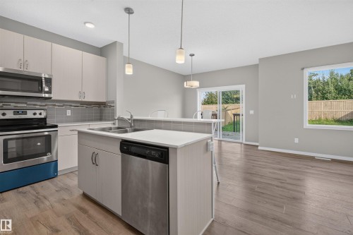 12328 177 Avenue Nw, Edmonton, AB 