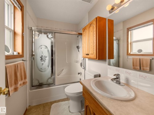 46 Hawthorne Crescent, St. Albert, AB 