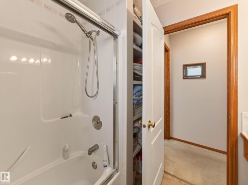 46 Hawthorne Crescent, St. Albert, AB 