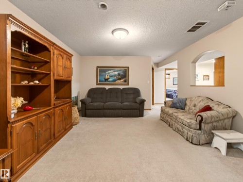 46 Hawthorne Crescent, St. Albert, AB 