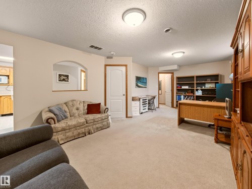 46 Hawthorne Crescent, St. Albert, AB 