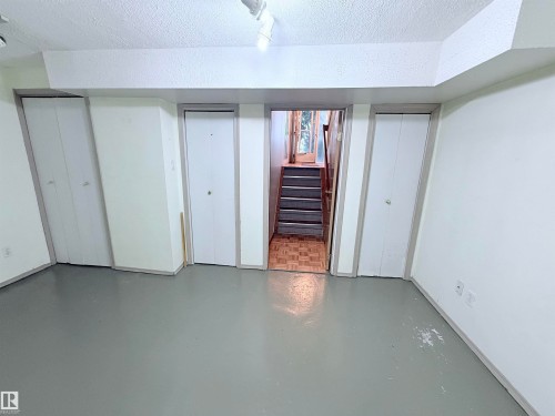 975 Millbourne Road Nw, Edmonton, AB 