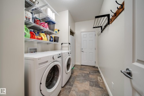 2410 Warry Place Sw, Edmonton, AB 