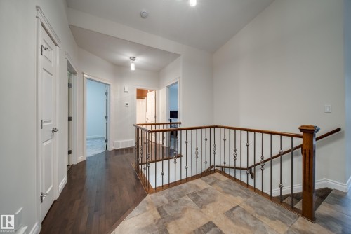 2410 Warry Place Sw, Edmonton, AB 