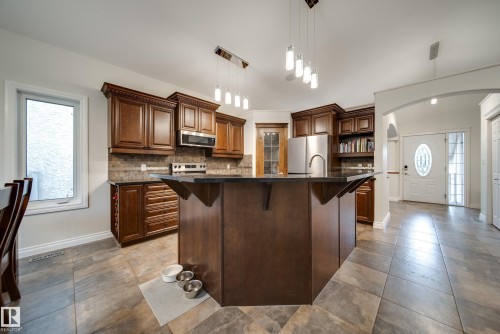 2410 Warry Place Sw, Edmonton, AB 