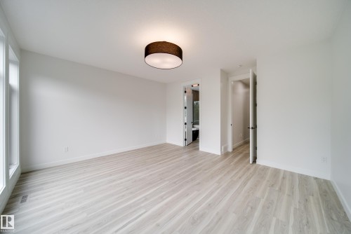 9919 87 Street Nw, Edmonton, AB - Indoor Photo Showing Other Room