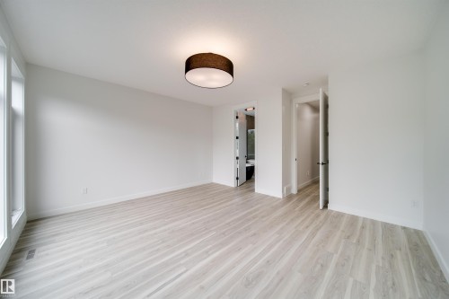 9919 87 Street Nw, Edmonton, AB - Indoor Photo Showing Other Room