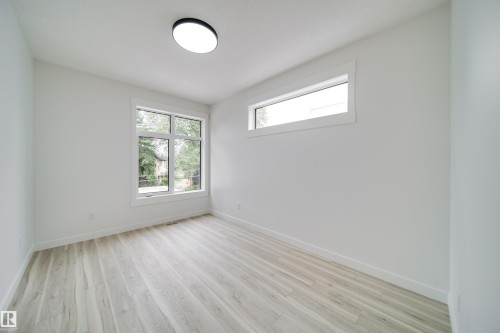 9919 87 Street Nw, Edmonton, AB - Indoor Photo Showing Other Room