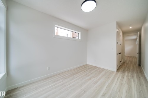 9919 87 Street Nw, Edmonton, AB - Indoor Photo Showing Other Room