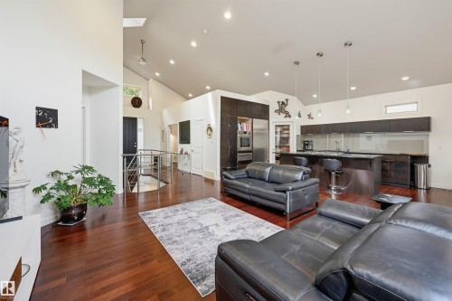 10427 134 Street Nw, Edmonton, AB 