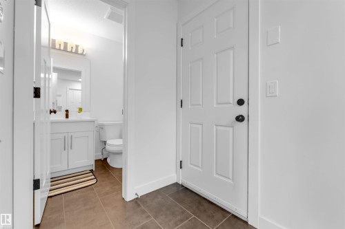 1110 176 Street Sw, Edmonton, AB 