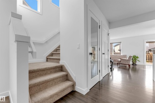 1110 176 Street Sw, Edmonton, AB 