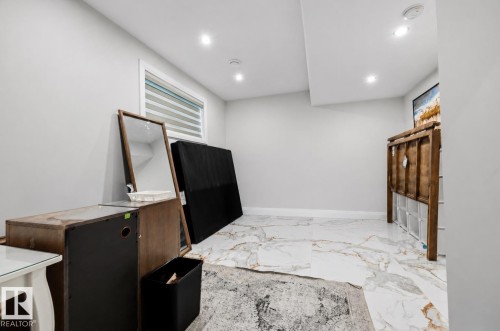 2793 Wheaton Drive Nw, Edmonton, AB 