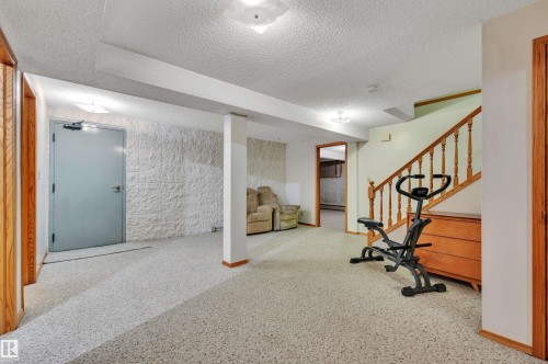 10155 74 Street Nw, Edmonton, AB 