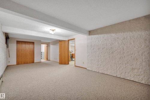 10155 74 Street Nw, Edmonton, AB 