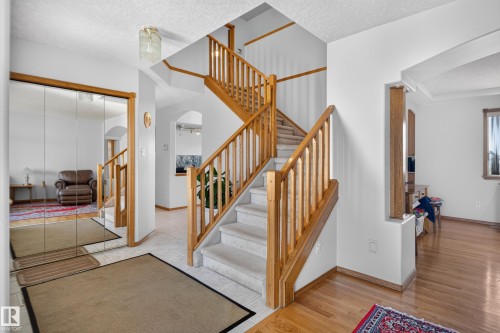 15819 58 Street Nw, Edmonton, AB 