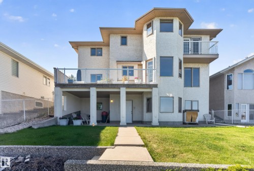 15819 58 Street Nw, Edmonton, AB 