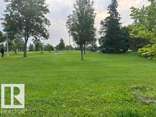 32 Belmead Gd Nw, Edmonton, AB - Outdoor