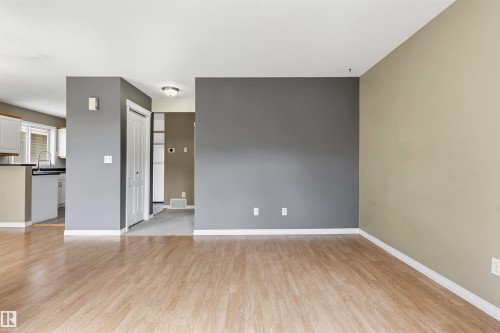 #19 2505 42 St Nw, Edmonton, AB 