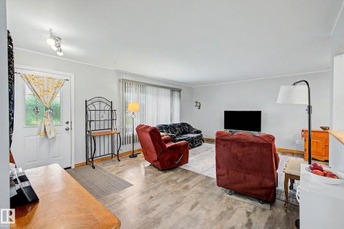 21 Maligne Drive, Devon, AB 