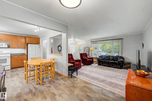 21 Maligne Drive, Devon, AB 