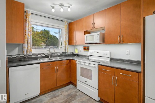 21 Maligne Drive, Devon, AB 